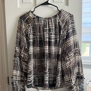 Evereve Black and White Patterned Blouse